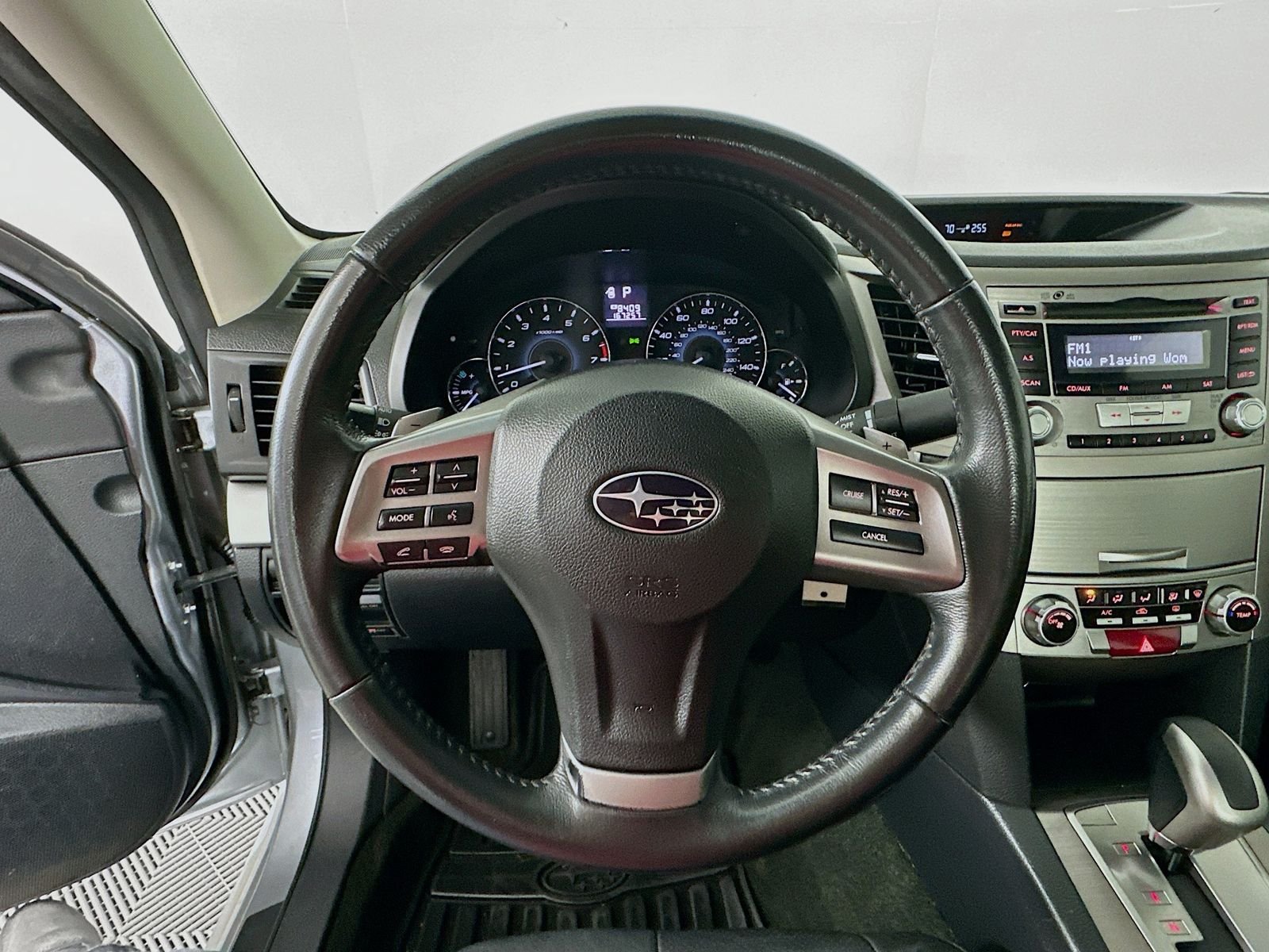 Used 2012 Ice Silver Metallic Subaru 2.5i image 12