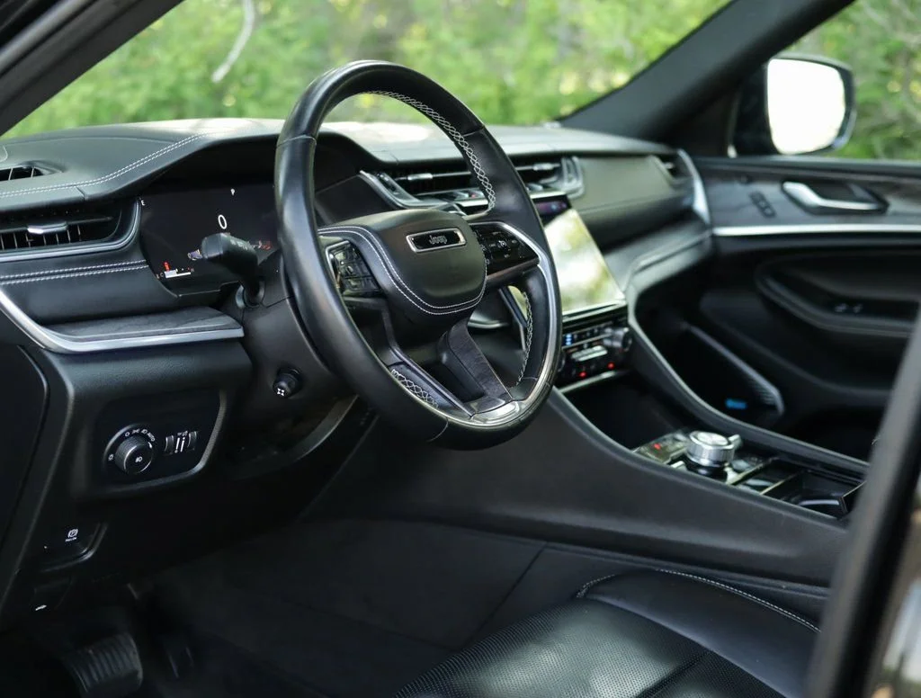 2022 Jeep Grand Cherokee Overland - Photo 9