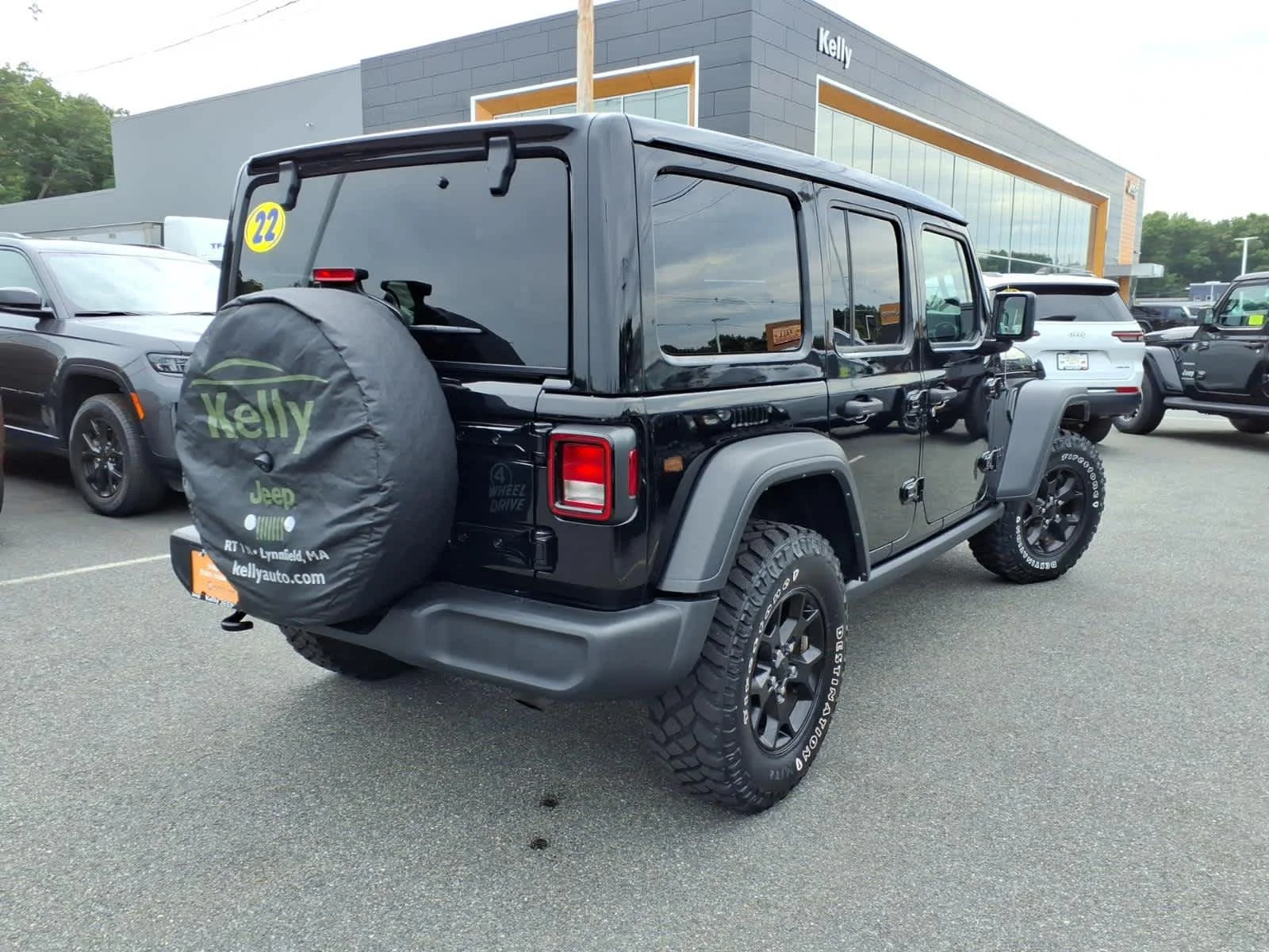 Certified Used 2022 Black Clearcoat Jeep Unlimited Willys image 7