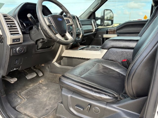 Used 2017 Lariat Ford Lariat image 12