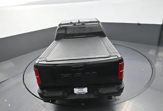 New 2026 Diamond Black Crystal Pearl-Coat Exterior Paint RAM Limited image 15
