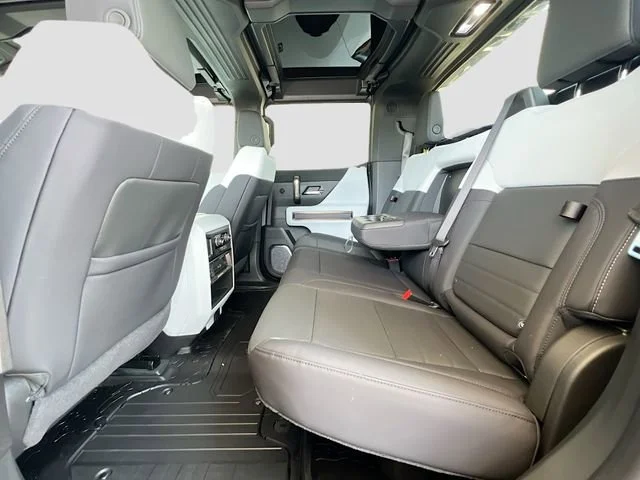 2025 GMC HUMMER EV 3X - Photo 17