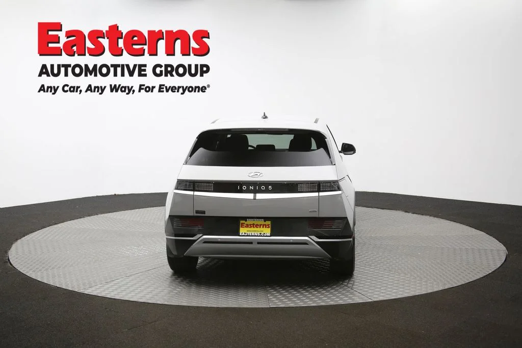 Used 2023 Gray Hyundai SE image 33