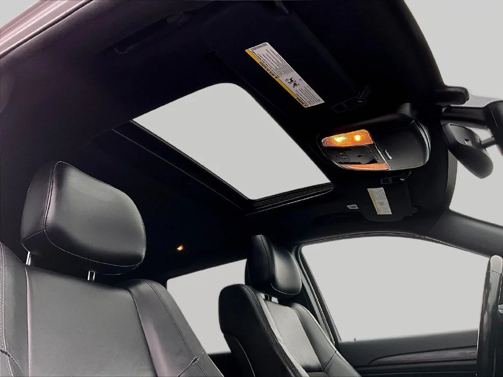 Used 2020 Silver Jeep Altitude image 29
