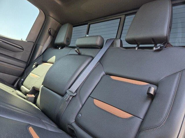Used 2022 Titanium Rush Metallic GMC AT4 image 26