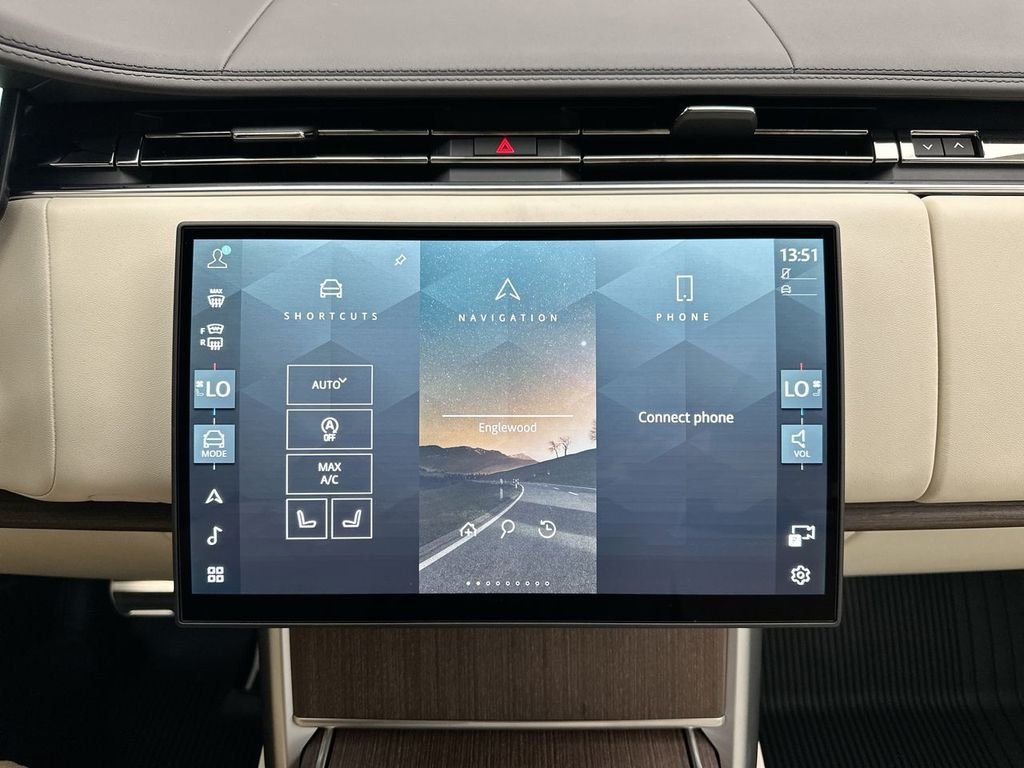 New 2026 Santorini Black Land Rover SE image 13