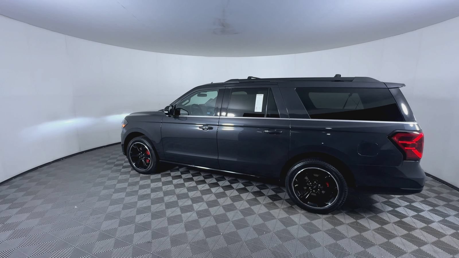 Used 2022 Dark Matter Metallic Ford Limited image 6