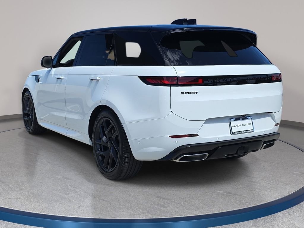 New 2026 Fuji White Land Rover Dynamic SE image 7