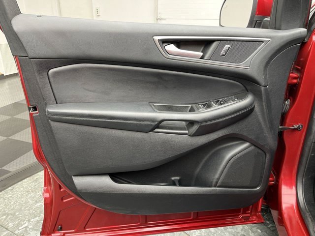 Used 2021 Rapid Red Metallic Tinted Clearcoat Ford SEL image 9
