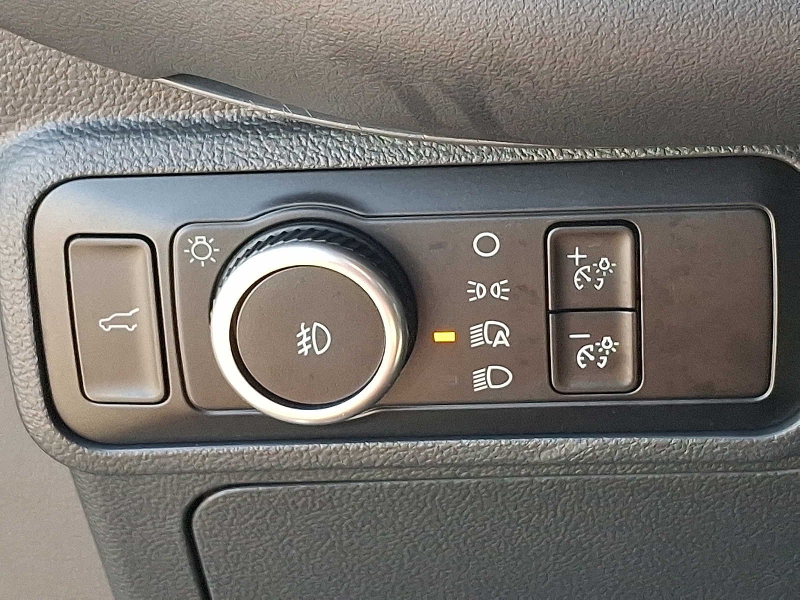 Used 2025 Carbonized Gray Metallic Ford ST-Line image 26
