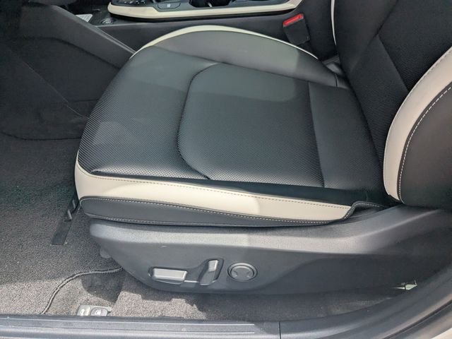 New 2026 Snow White Pearl Kia GT-Line image 23