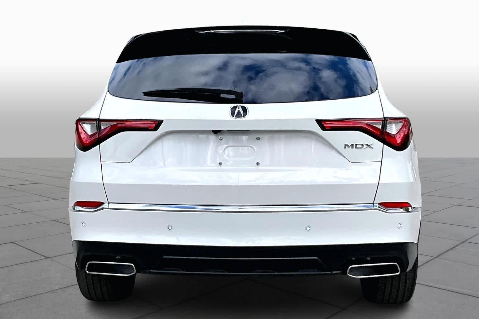Used 2023 Platinum White Pearl Acura w/Technology Package image 5
