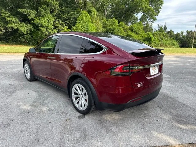 Used 2016 Red Tesla 90D image 5