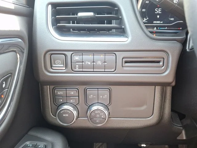 Used 2023 Summit White GMC SLE image 24
