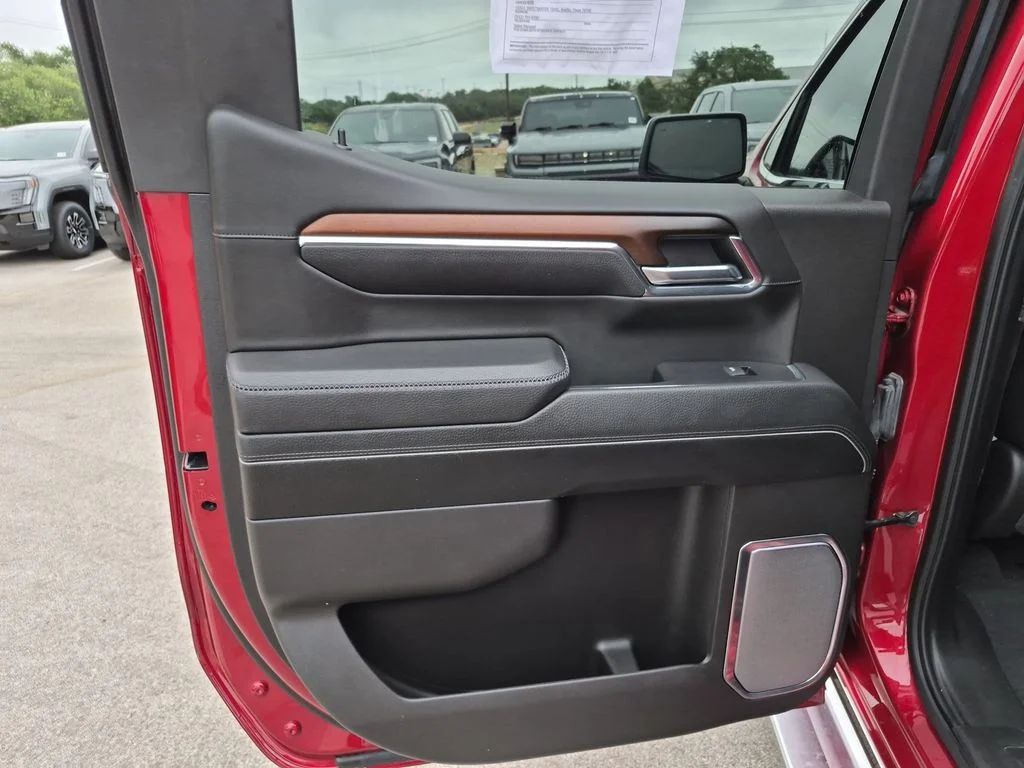 Used 2024 Red GMC Denali image 37