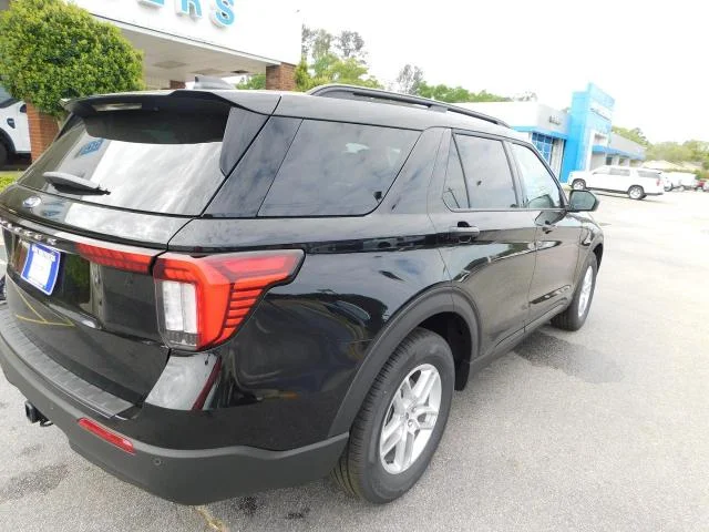 New 2026 Agate Black Metallic Ford Active image 8