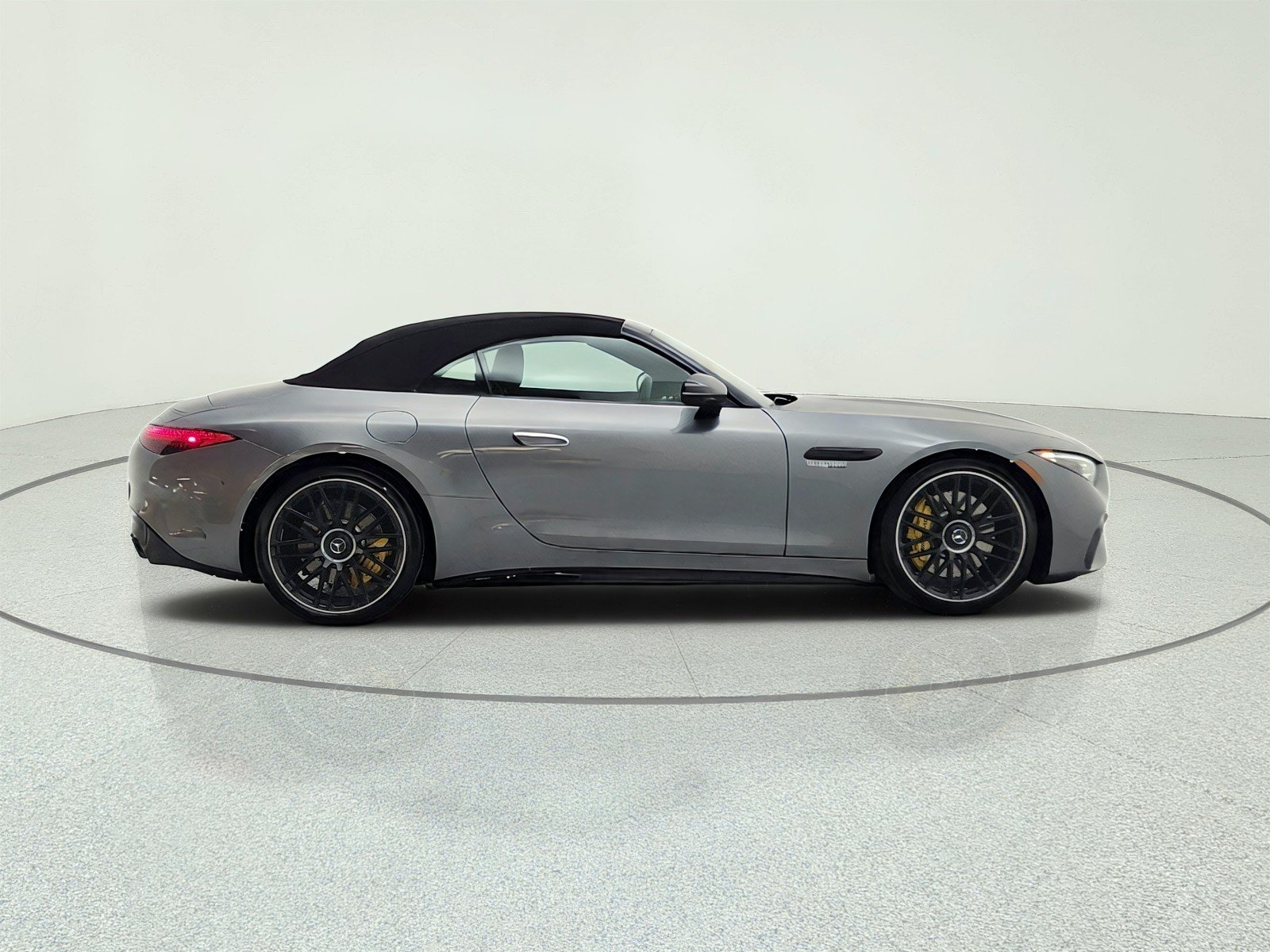 Used 2022 Selenite Grey Metallic Mercedes-Benz AMG® SL 55 Roadster image 4