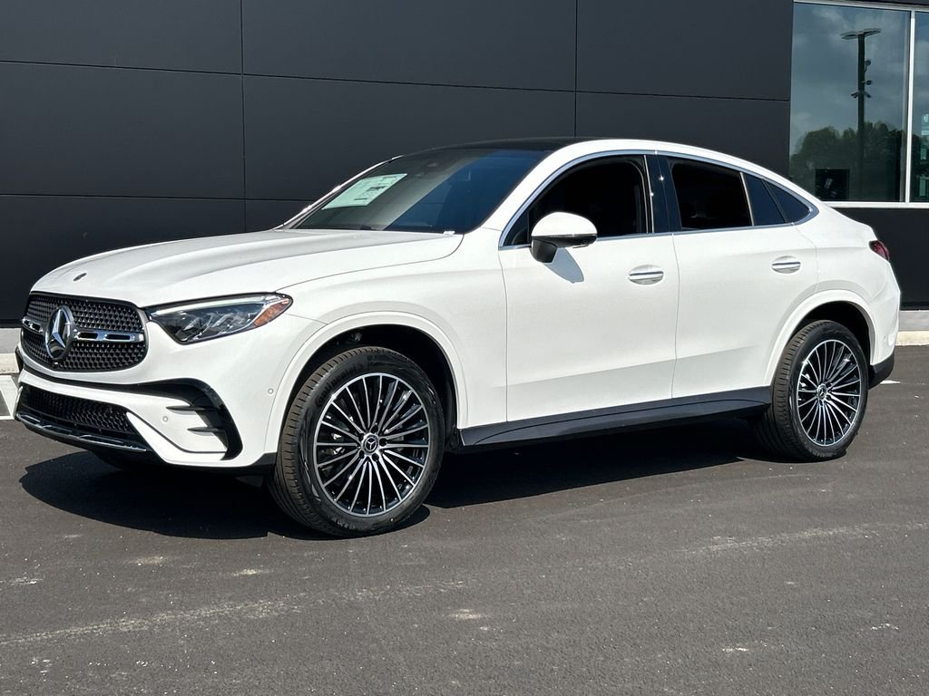 New 2026 Polar White Mercedes-Benz GLC300 image 1