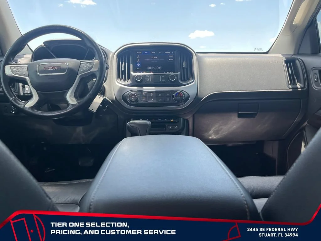 Used 2019 SUMMIT WHITE GMC 4WD SLT image 15