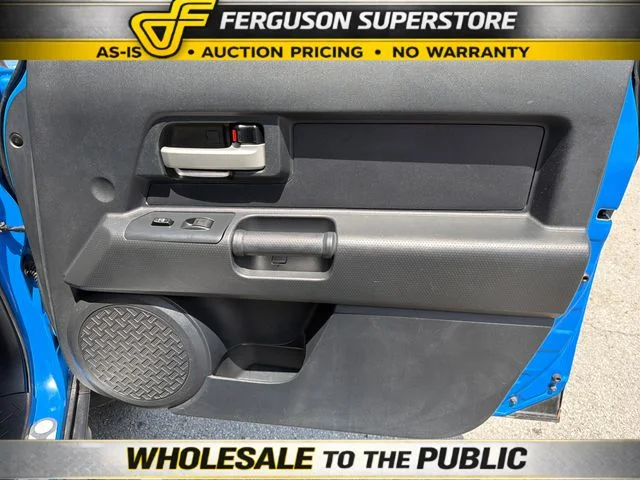 Used 2007 White Toyota Base image 23