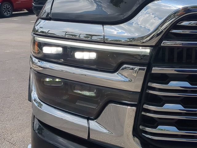 New 2026 Diamond Black Crystal Pearl-Coat Exterior Paint RAM Limited image 10