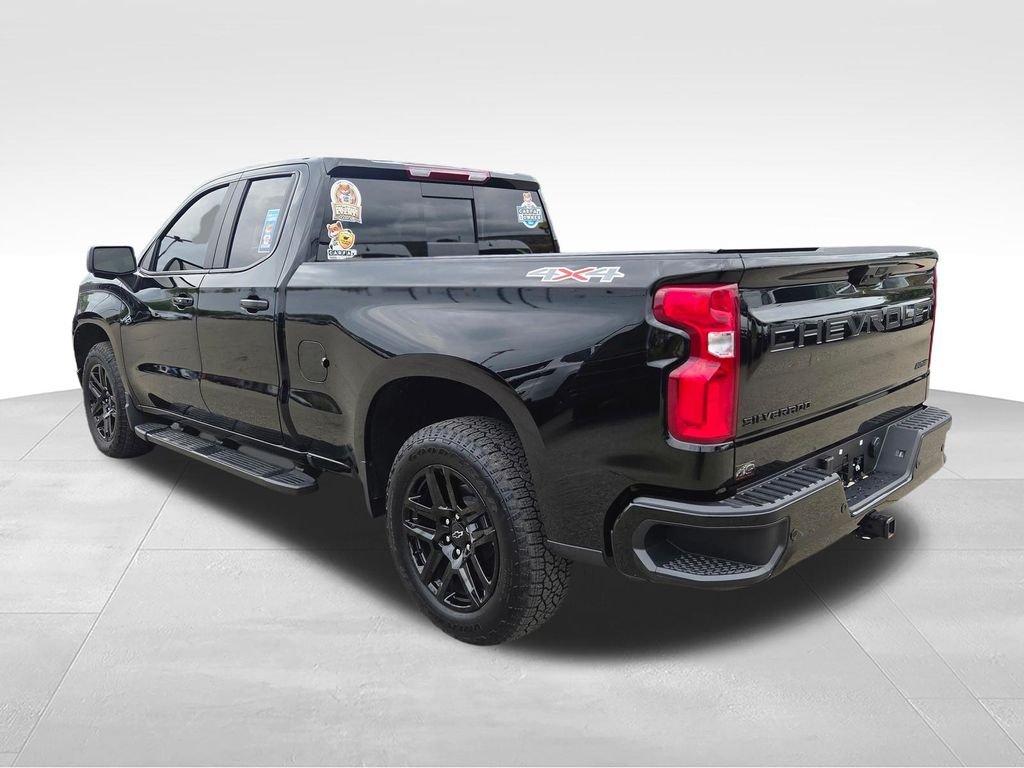 Used 2026 Black Chevrolet RST image 5