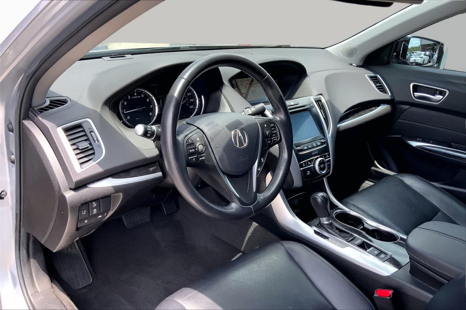 Used 2020 Lunar Silver Metallic Acura w/Technology Pkg image 16
