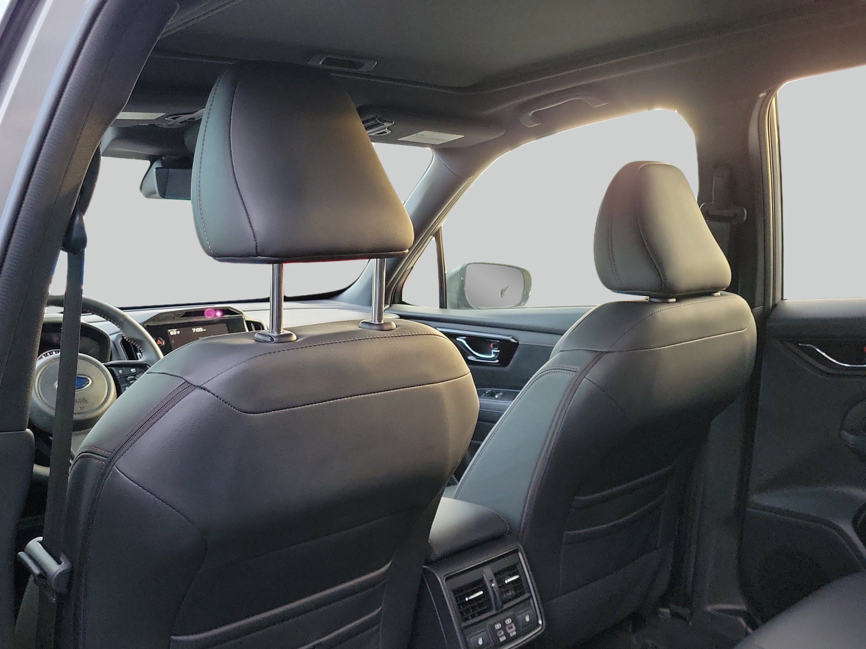 Used 2025 River Rock Pearl Subaru Touring image 11