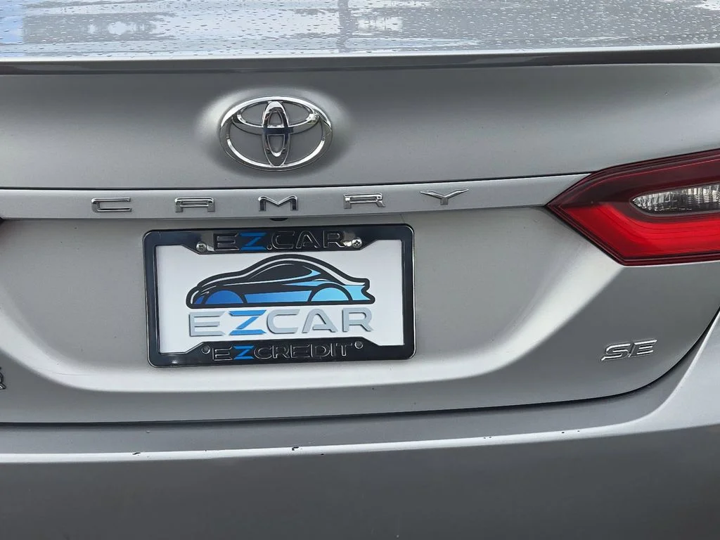 Used 2024  Toyota SE Nightshade image 21