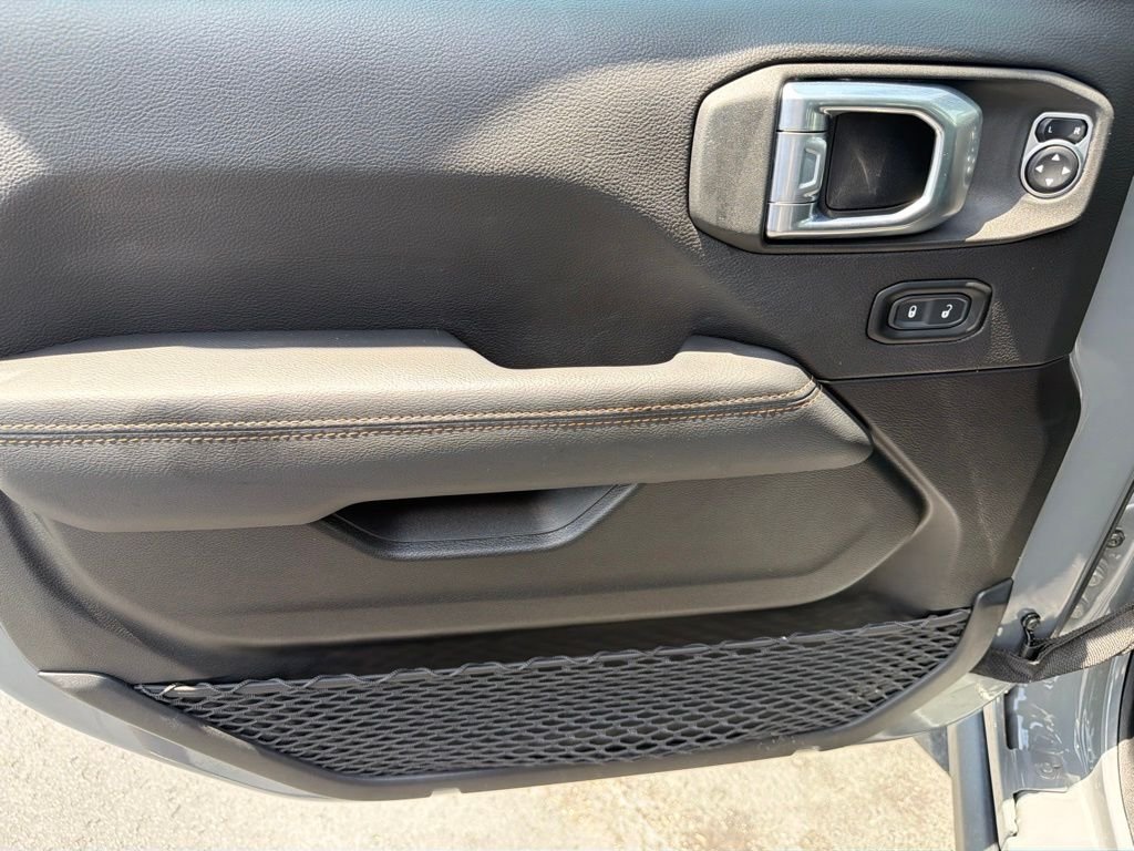 Used 2023 Gray Jeep Rubicon 392 image 9