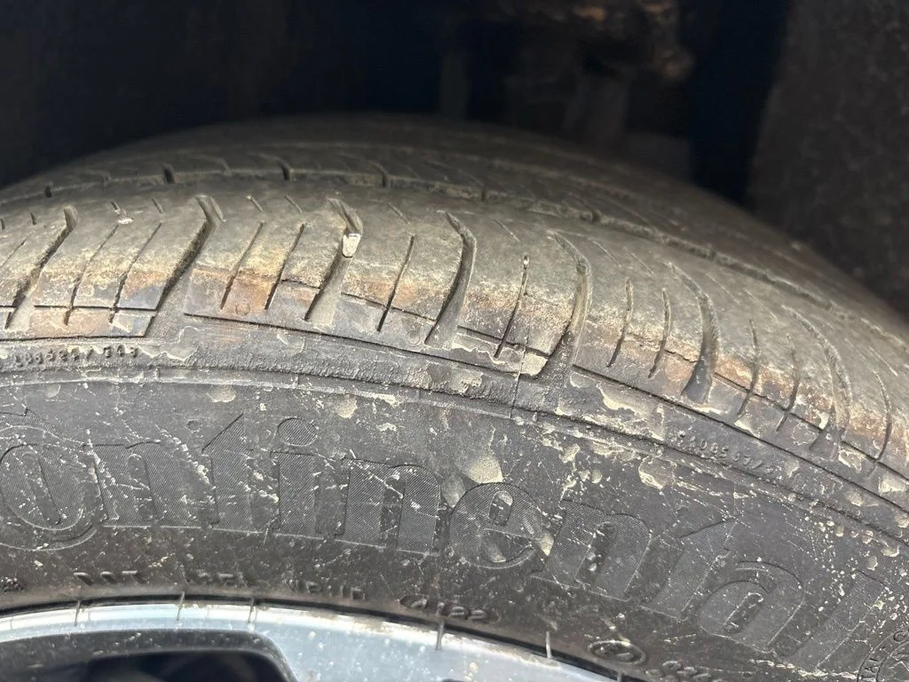 Used 2022 Silver Jeep Limited image 18