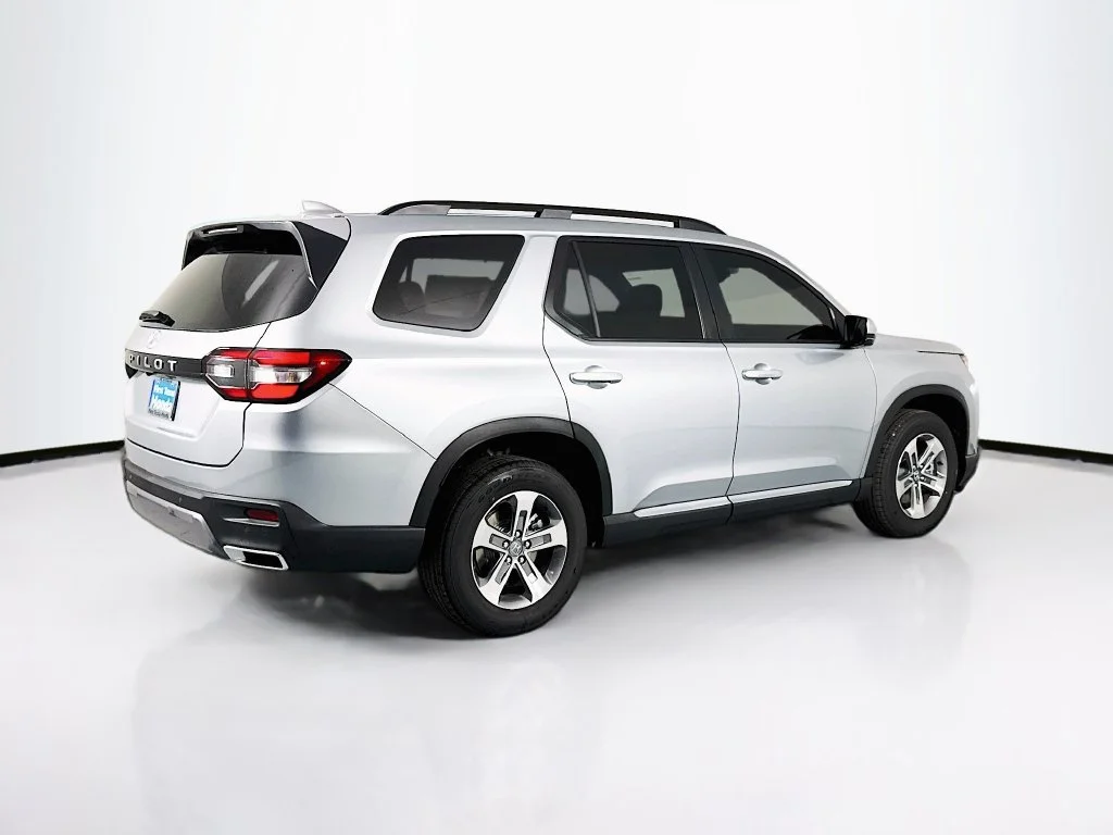 New 2026 Solar Silver Metallic Honda EX-L image 7