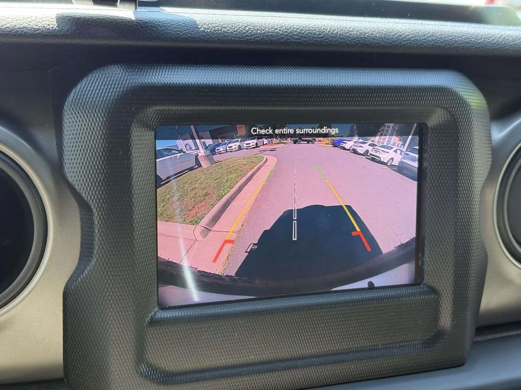 Used 2019 Green Jeep Unlimited Sport S image 30