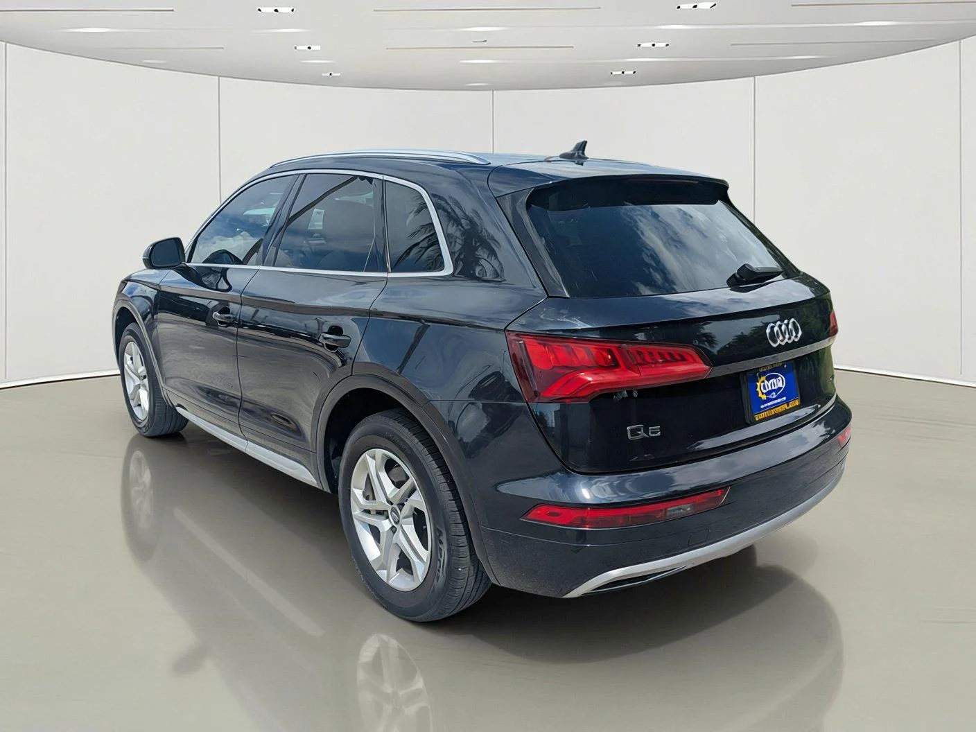 Used 2019 Moonlight Blue Metallic Audi Premium image 7