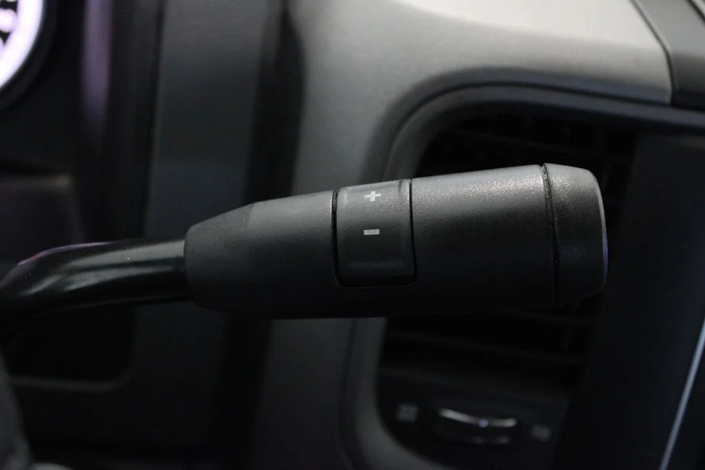 Used 2014 White Ram Express image 17