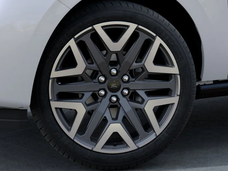 New 2027 Star White Metallic Tri-Coat Ford MAX Platinum image 19