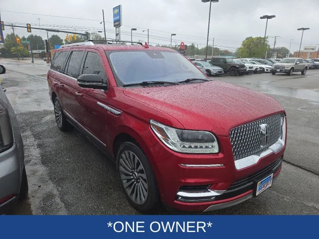Used 2018 Red Lincoln Reserve image 5