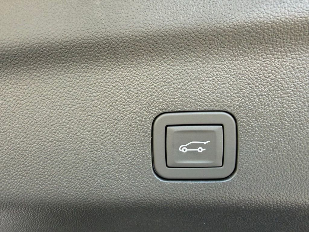 New 2026 Radiant Red Tintcoat Chevrolet Premier image 14