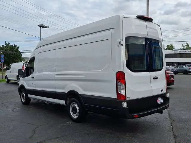 Used 2021 White Ford  image 5