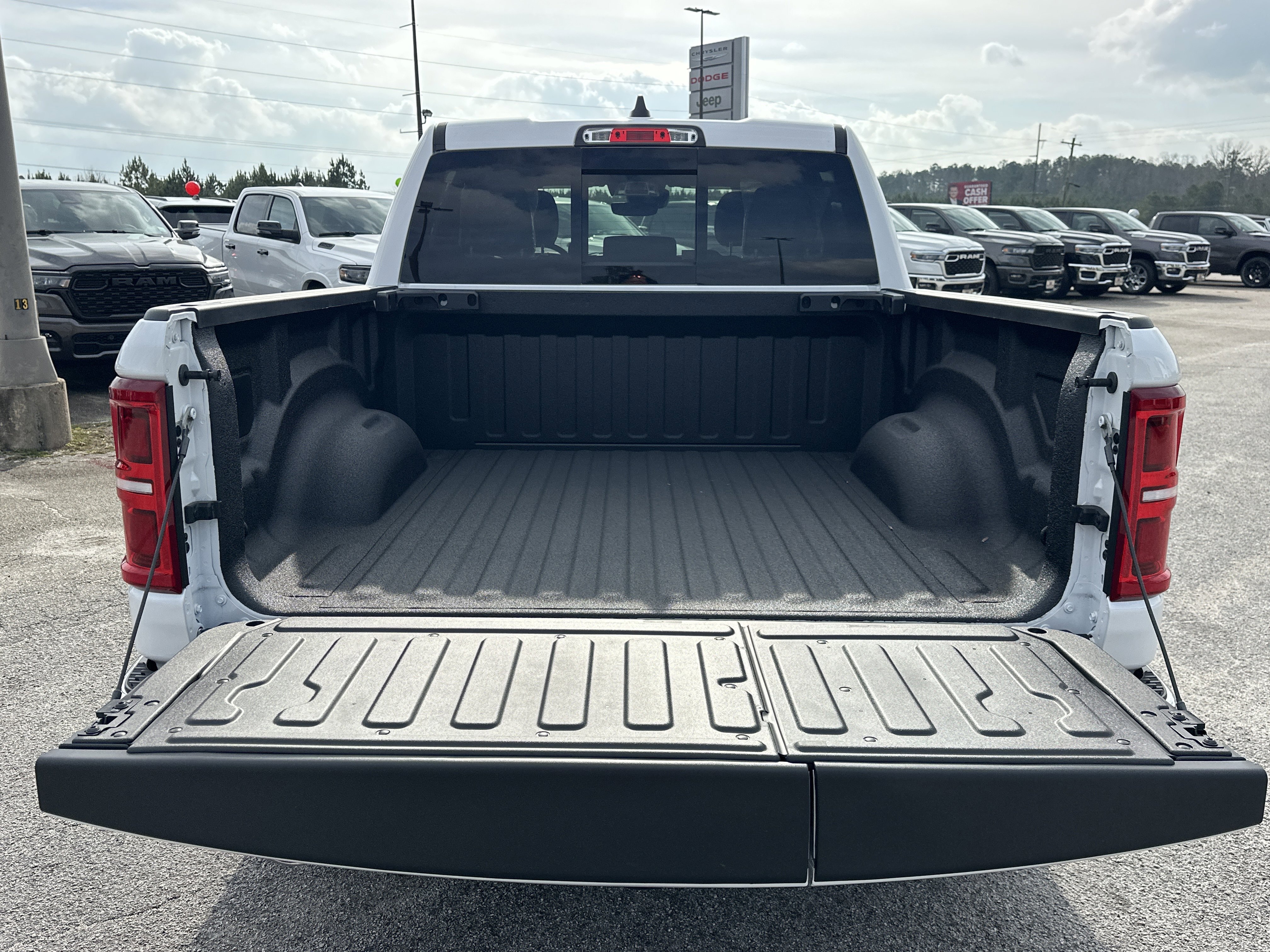 2026 RAM 1500 Limited - Photo 19