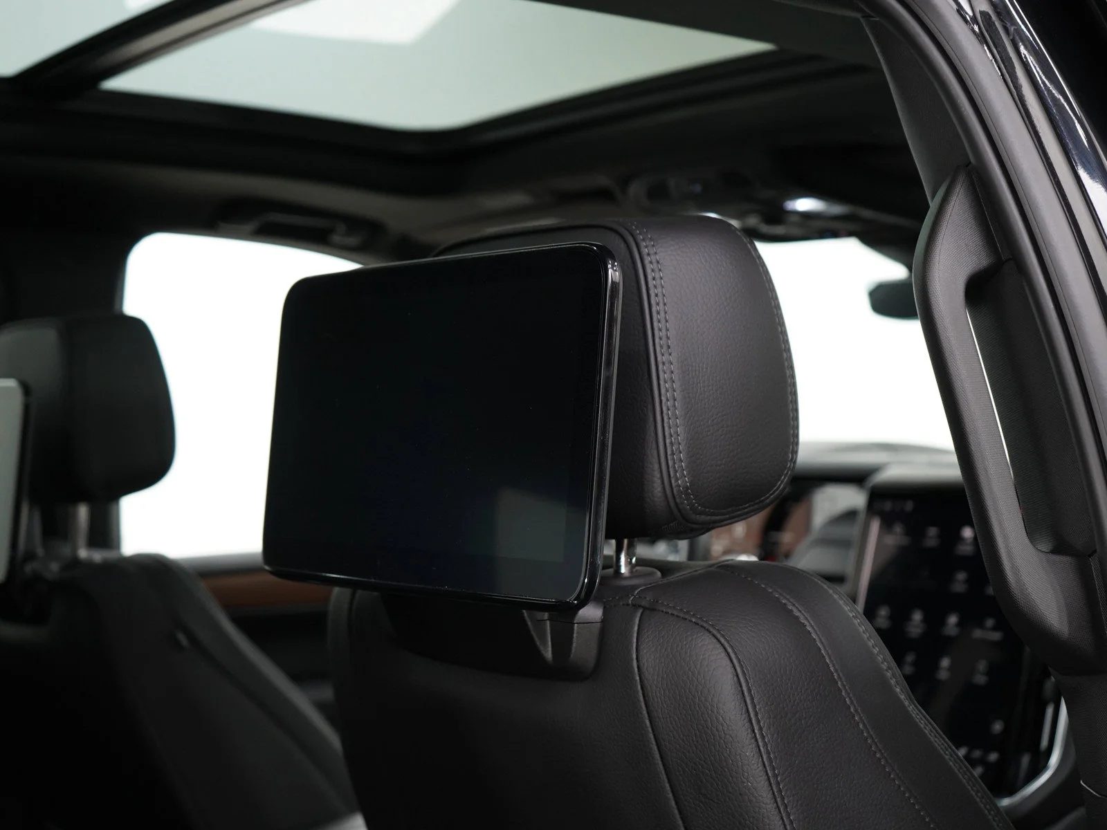 Used 2025  GMC Denali image 14