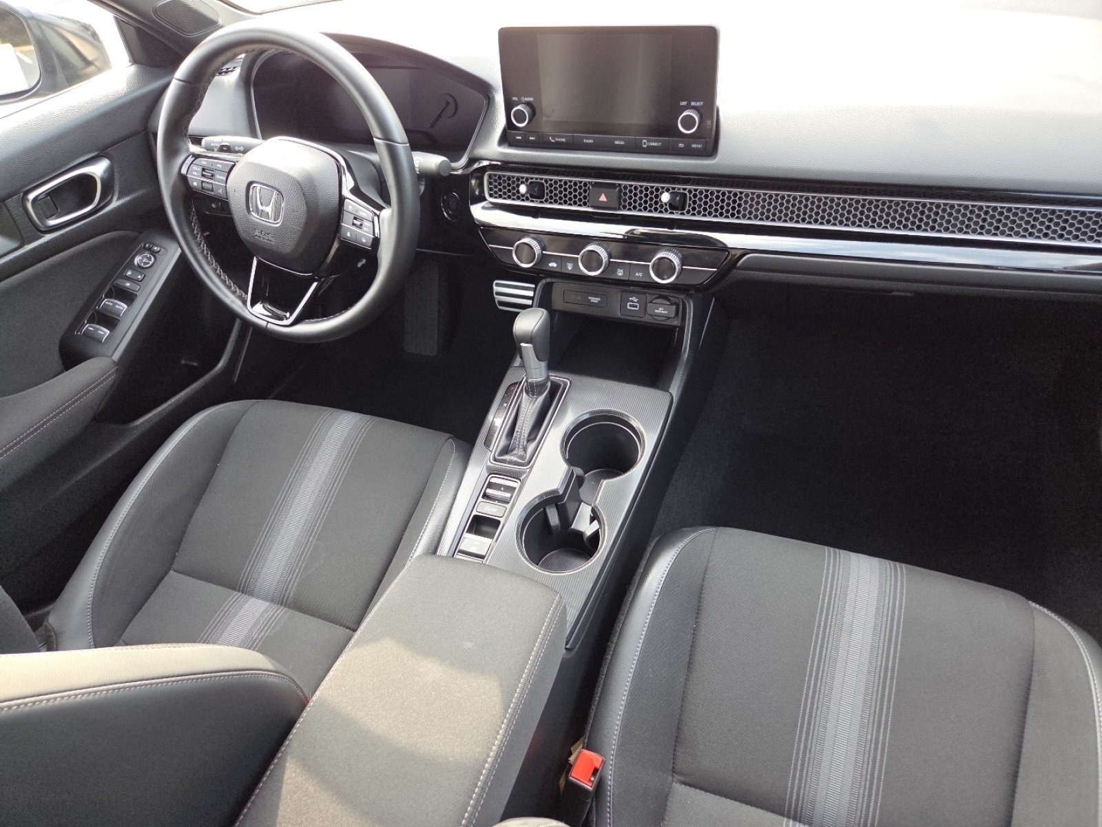 2024 Honda Civic Sport - Photo 25