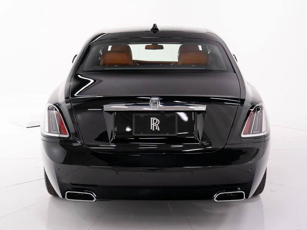 New 2027 Black Diamond Rolls-Royce  image 4
