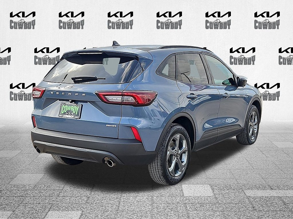 Used 2025 Vapor Blue Ford ST-Line image 7