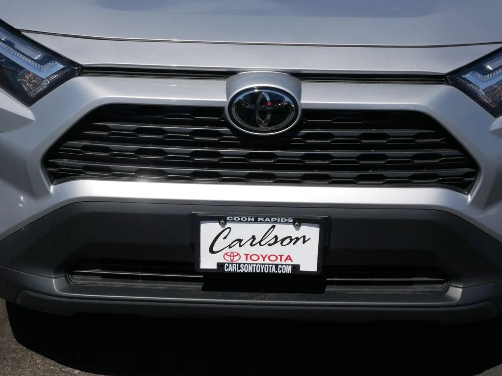 Used 2025 Silver Toyota XLE image 9