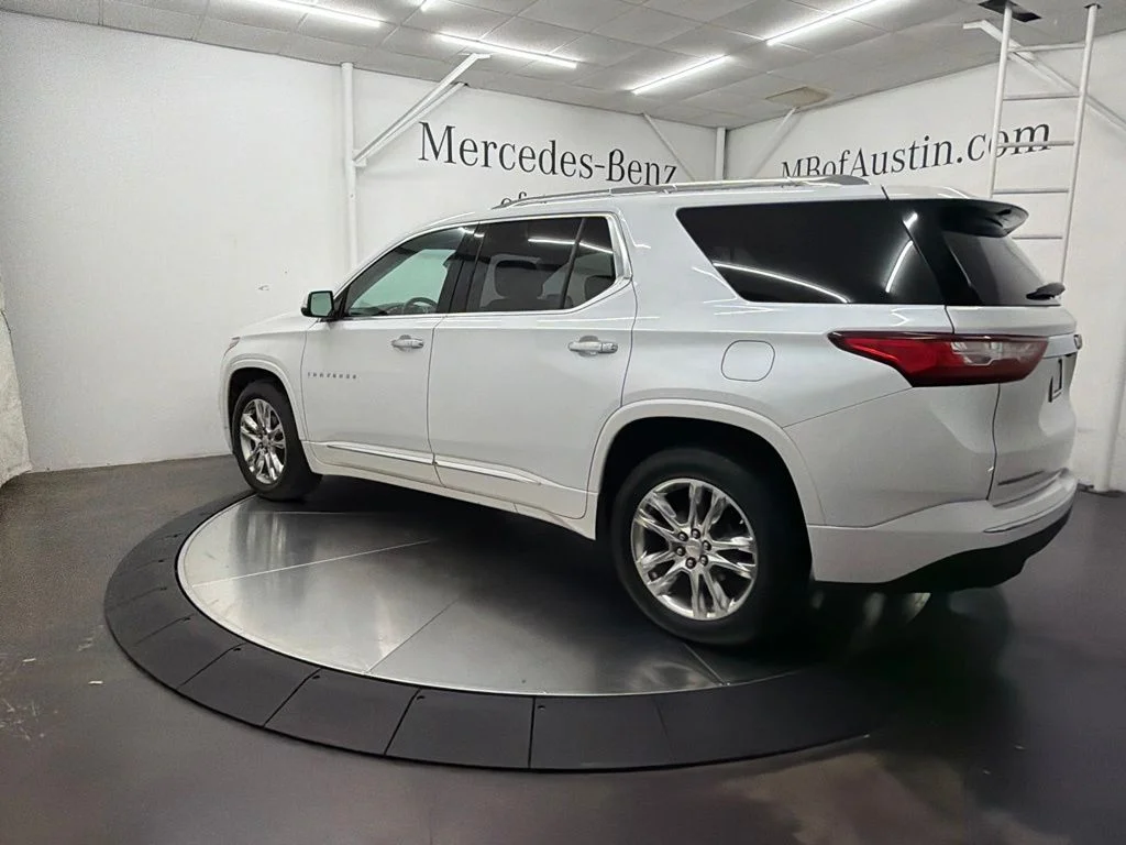 Used 2019 Beige Chevrolet High Country image 5