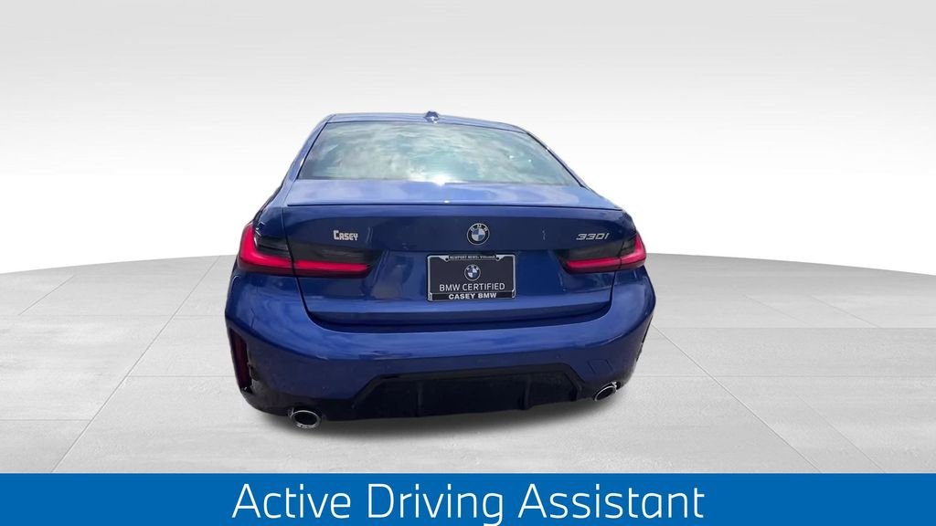 2025 BMW 3 Series 330i - Photo 16