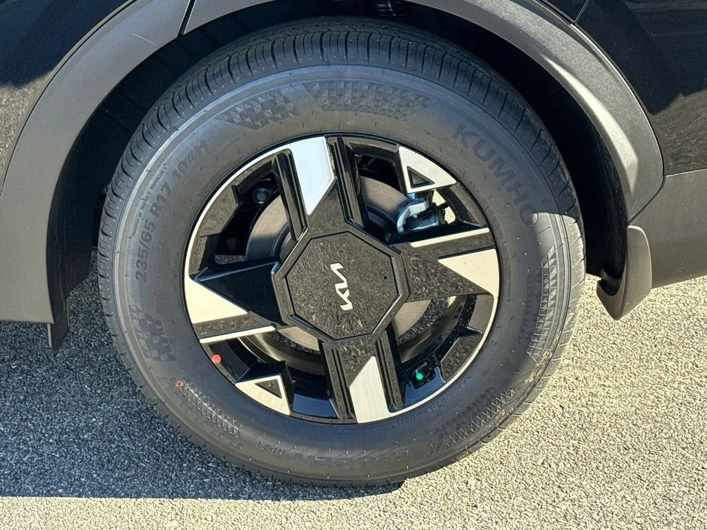 New 2026 Black Kia LX image 19