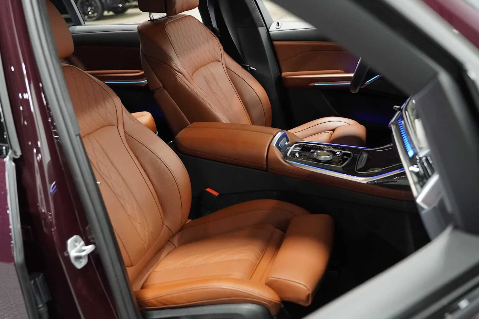Certified Used 2025 Ametrin Metallic BMW M60i image 12