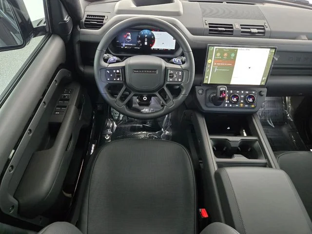 New 2026 Narvik Black Land Rover OCTA image 12